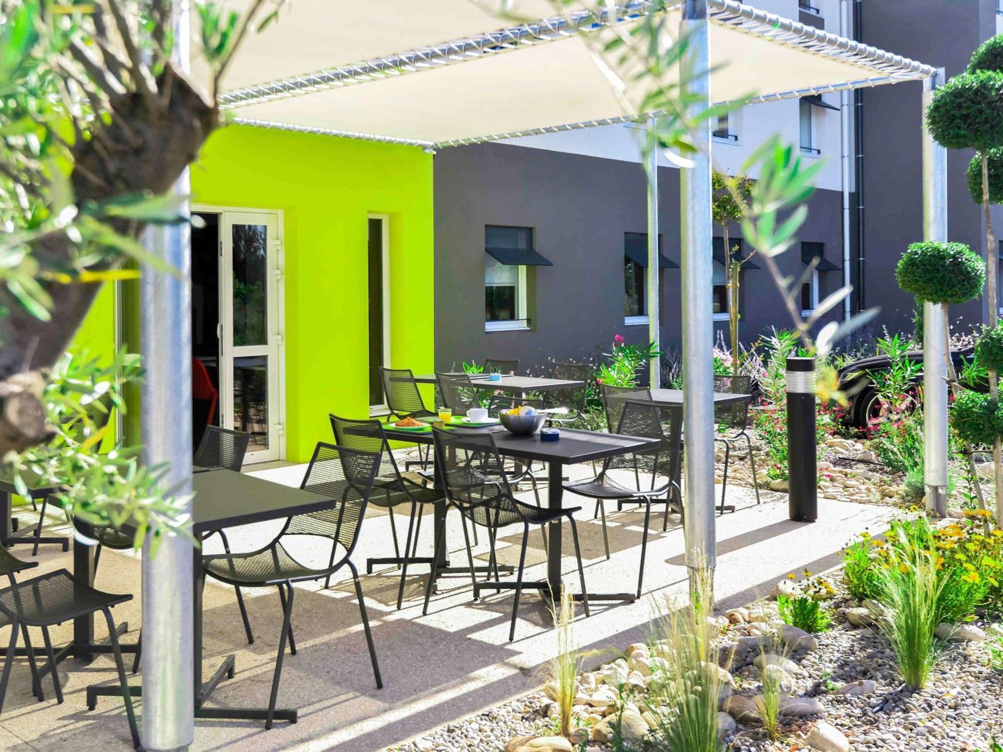 Ibis Budget Porte De Camargue 생마르탱드크로 외부 사진