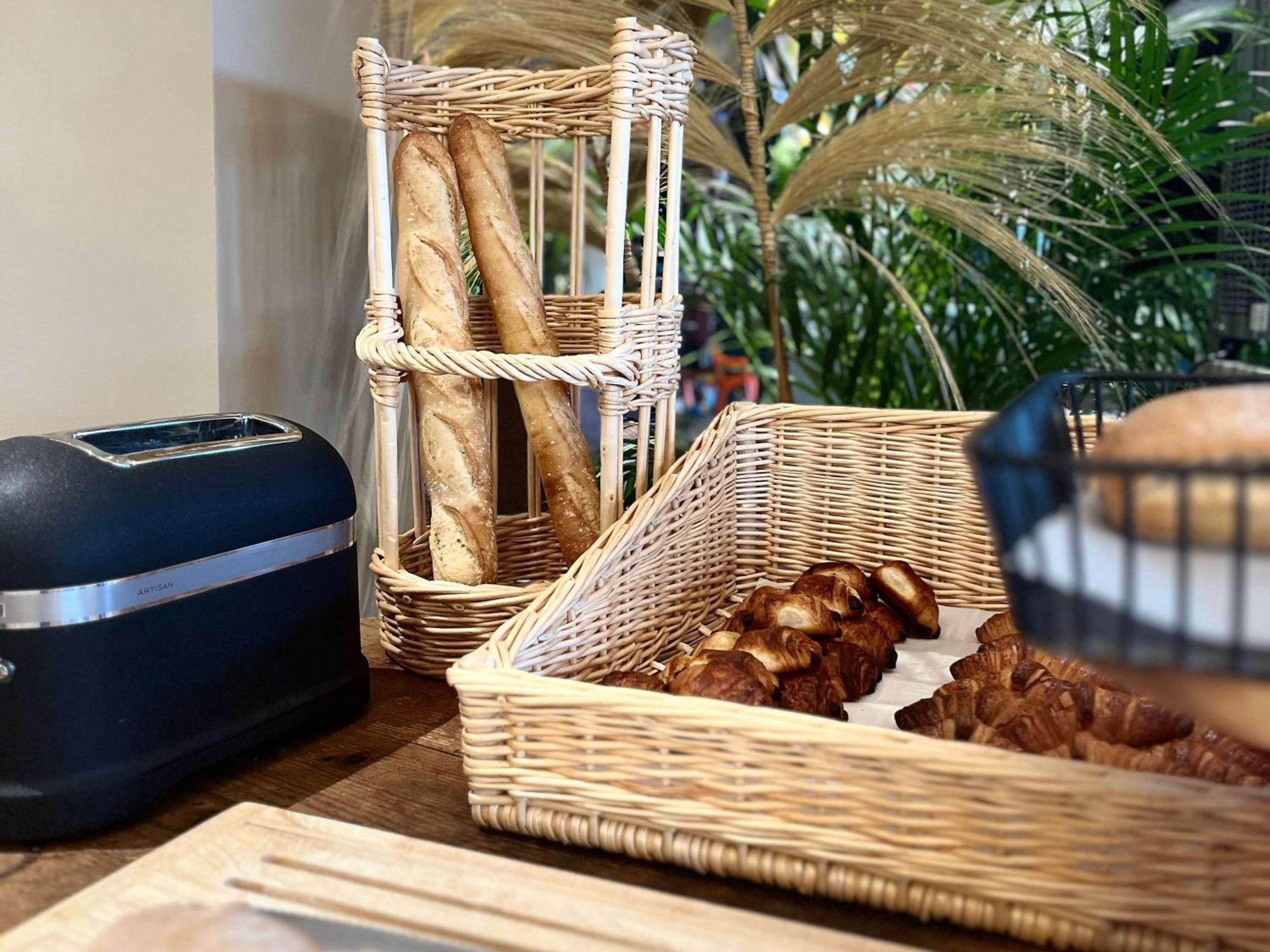 Ibis Budget Porte De Camargue 생마르탱드크로 외부 사진