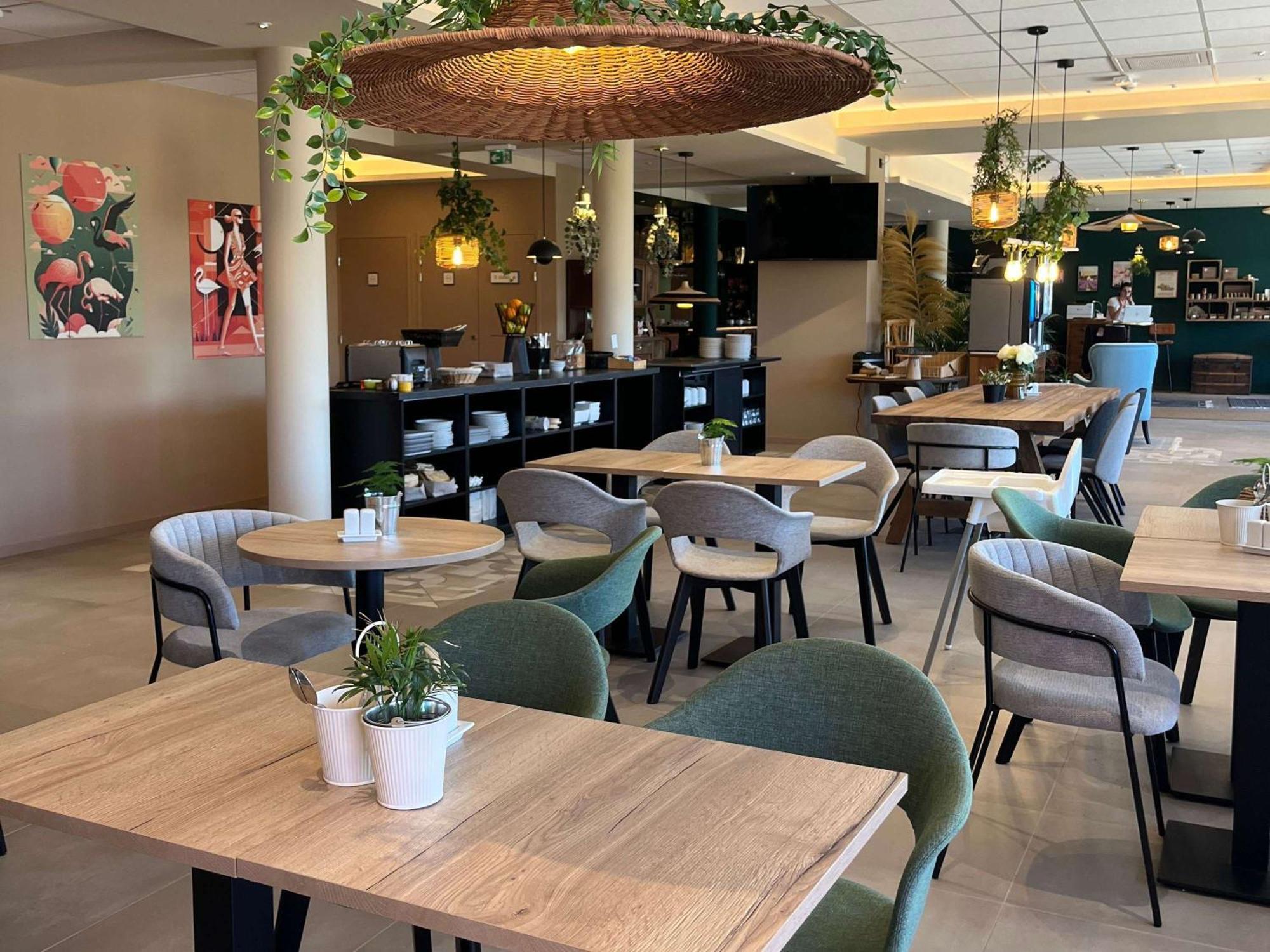 Ibis Budget Porte De Camargue 생마르탱드크로 외부 사진