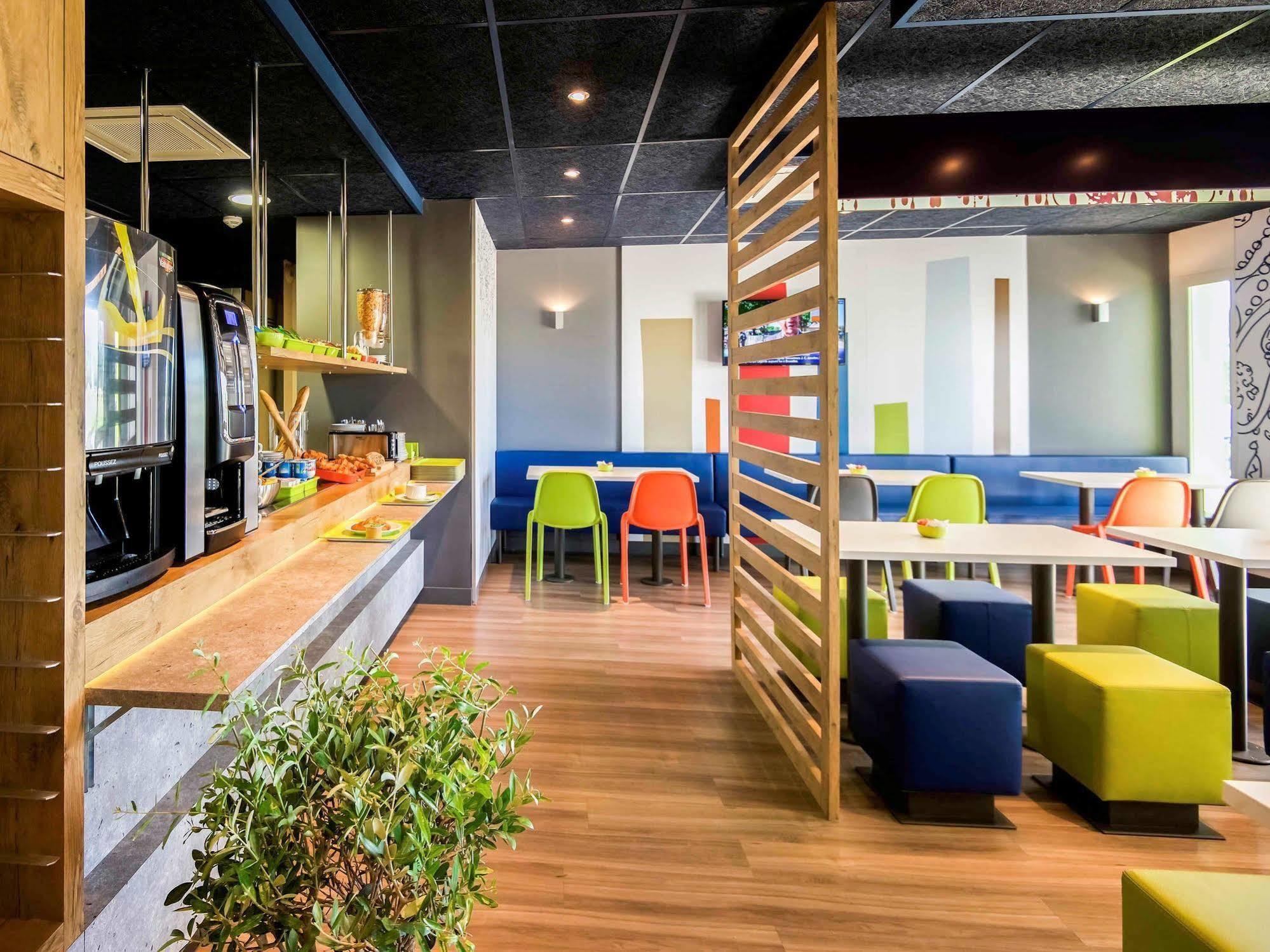 Ibis Budget Porte De Camargue 생마르탱드크로 외부 사진