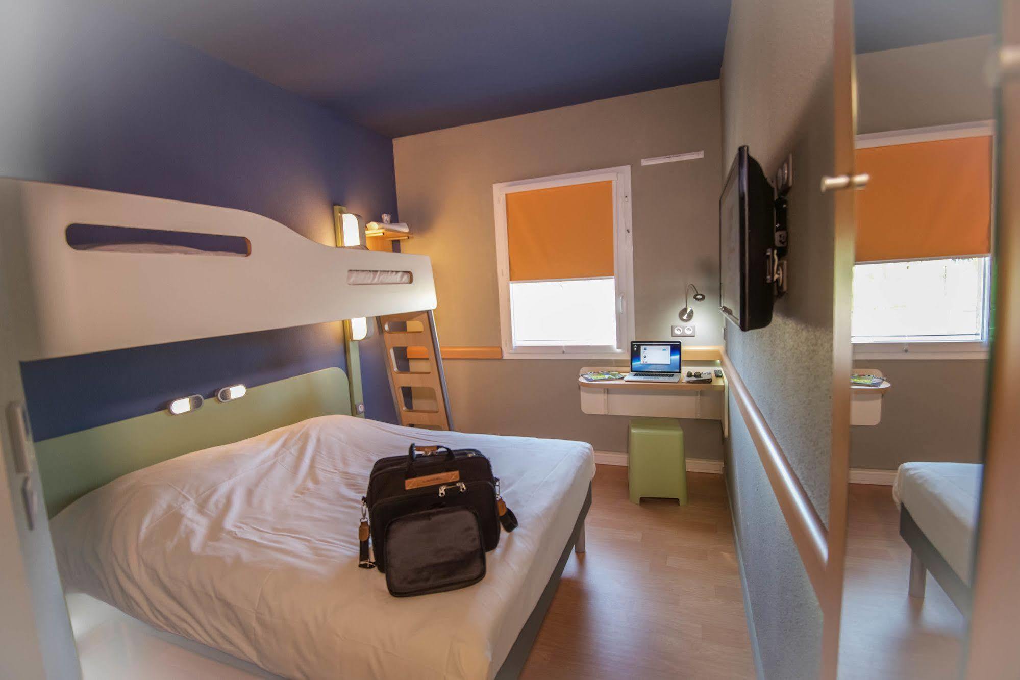 Ibis Budget Porte De Camargue 생마르탱드크로 외부 사진